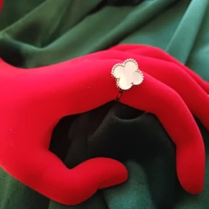 671